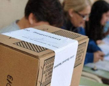 Habilitaron el voto por correo para los argentinos del exterior