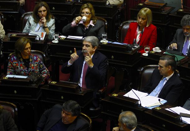 Kicillof: El gobierno seguirá ajustando la sintonía fina