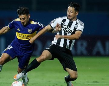 Boca recibe a Libertad en busca del pase a octavos