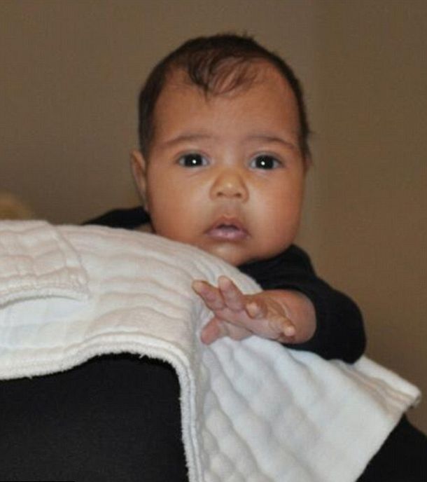 North West es la primera hija de Kardashian