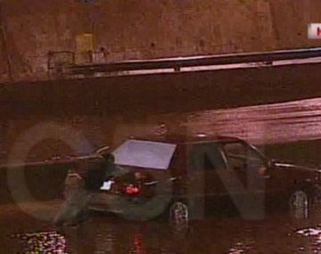 Un fuerte temporal dejó a Buenos Aires bajo el agua