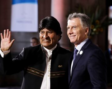 Evo Morales acusó a Macri de enviar armas a Bolivia para apoyar a Áñez.