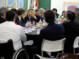 macri encabezara una reunion con su gabinete de ministros en casa de gobierno macri encabezara una reunion con su gabinete de ministros en casa de gobierno