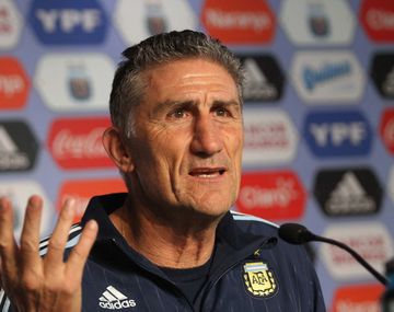 Bauza explotó contra la AFA y Sampaoli