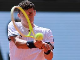 Batacazo en Roland Garros: Juan Manuel Cerúndolo eliminó a Jannik Sinner, el número 1 del mundo Batacazo en Roland Garros: Juan Manuel Cerúndolo eliminó a Jannik Sinner, el número 1 del mundo