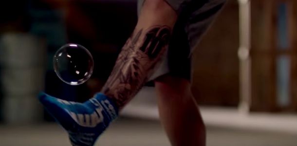 Lionel Messi todo lo puede: ahora se dedica a hacer jueguitos ¡con burbujas!