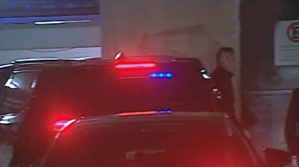 Macri ingresando al Sanatorio Otamendi