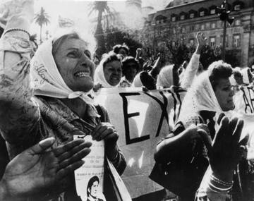 El mensaje de Cristina Kirchner por los 45 años de lucha de Madres de Plaza de Mayo