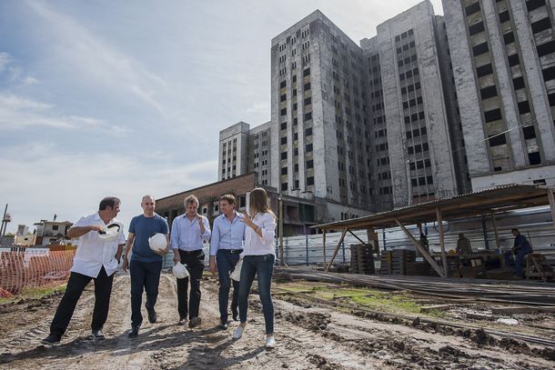 Horacio Rodríguez Larreta encabezó el inico de la demolición del Elefante Blanco