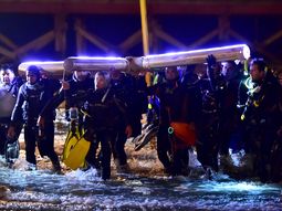 Así fue el Via Crucis acuático en Puerto Madryn Así fue el Via Crucis acuático en Puerto Madryn