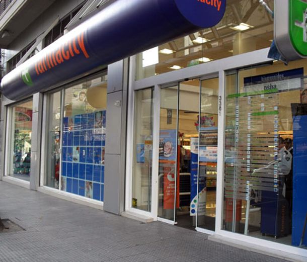 Decomisan 27.000 medicamentos de un depósito ilegal de Farmacity