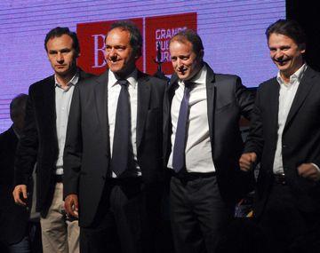 Scioli pidió no cambiar de caballo a mitad del río