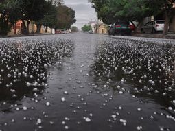 A guardar el auto: alerta por posible caída de granizo en Buenos Aires 