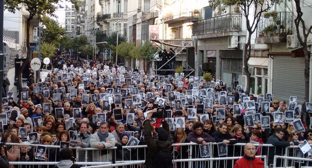 A 22 años del atentado, Macri asiste al acto por la Amia