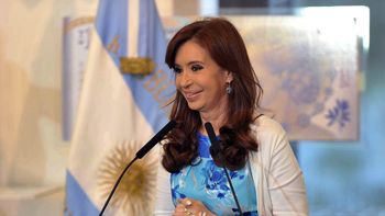 cfk suspendio la reunion con la cgt de calo para seguir con el reposo cfk suspendio la reunion con la cgt de calo para seguir con el reposo