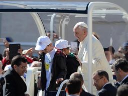 francisco: la pascua no es el happy end de una pelicula francisco: la pascua no es el happy end de una pelicula