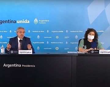 El presidente Alberto Fernández; el ministro de Salud, Gines González García y la secretaria de Acceso a la salud, Carla Vizzotti.&nbsp;