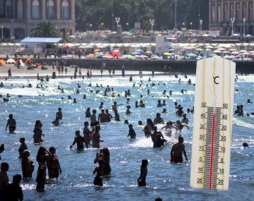 Sube la temperatura del agua en Mar del Plata.