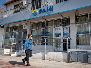 Crisis en PAMI: transportistas se sumaron al paro y denunciaron meses sin cobrar