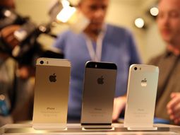 pareja vende a su bebe para comprar un iphone y zapatos pareja vende a su bebe para comprar un iphone y zapatos