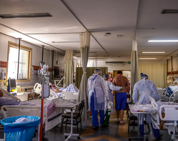 El mundo registra las peores cifras diarias de casos y muertes por coronavirus