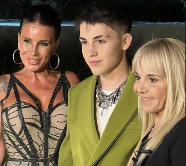 La increíble fiesta de 15 de Juan Otero, el hijo de Flor Peña