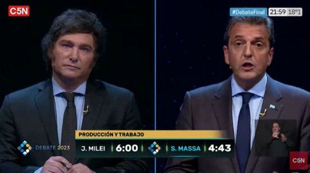 Sergio Massa le recordó a Javier Milei las denuncias de plagio en su contra