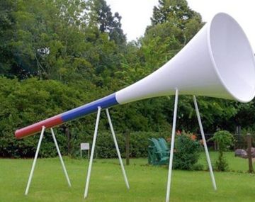 La vuvuzela gigante se activará con el inicio del Mundial