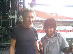 de musico callejero a soporte de roger waters de musico callejero a soporte de roger waters