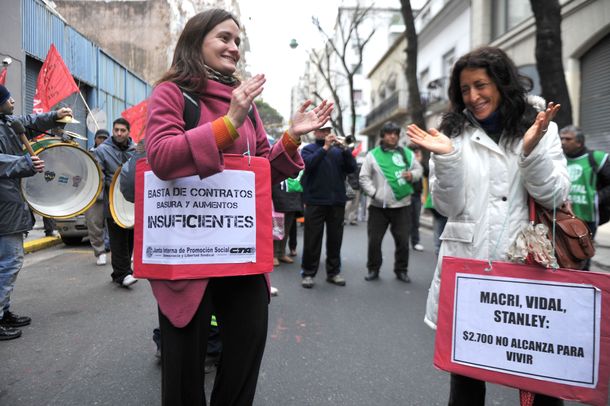 Estatales porteños cortan el Metrobús de la 9 de Julio