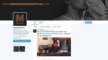 con un video, maradona lanzo su cuenta de twitter con un video, maradona lanzo su cuenta de twitter