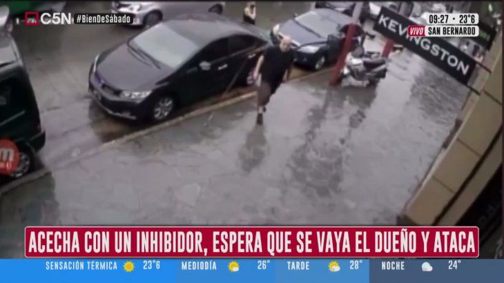 VIDEO: Así ataca la roba coches de Lanús