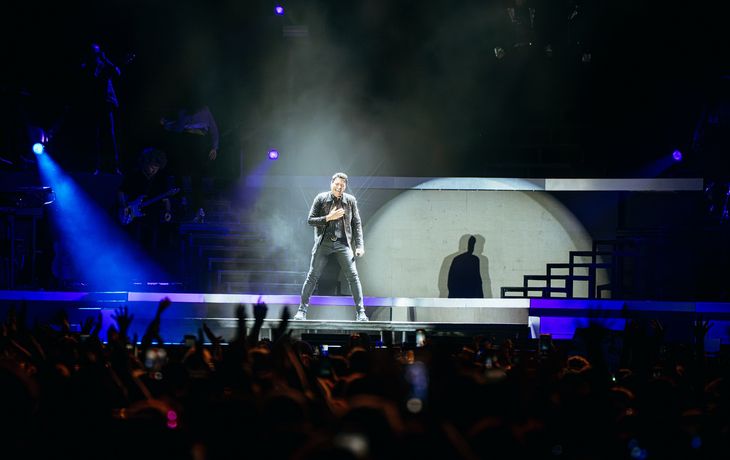 Chayanne cerró su paso por Argentina haciendo vibrar y suspirar al Vélez Chayanne cerró su paso por Argentina haciendo vibrar y suspirar al Vélez