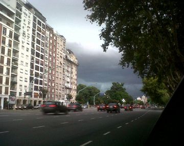 La tormenta desde la avenida Libertador