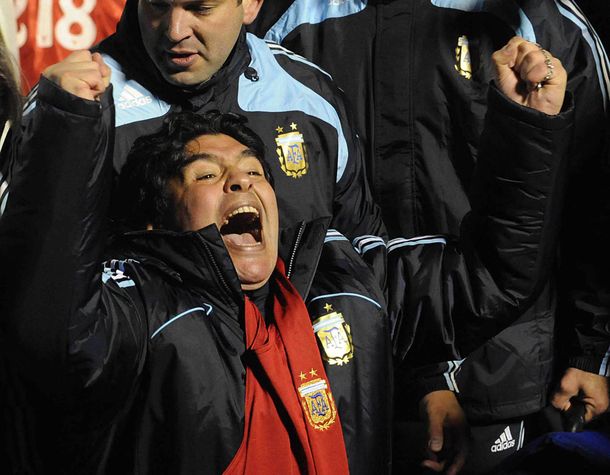 Maradona: Argentina no jugó bien, pero supo controlar el partido