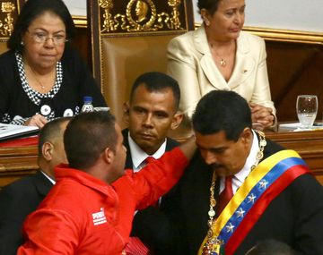 Un hombre burló a la seguridad de Maduro en la asunción