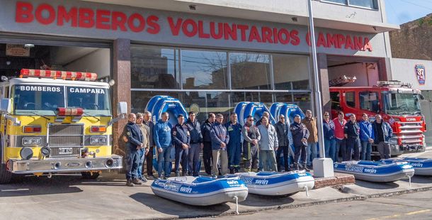 1win donó embarcaciones a bomberos voluntarios para asistir a municipios afectados por inundaciones