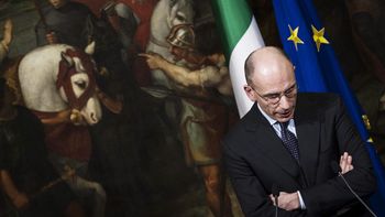 renuncia el primer ministro de italia, enrico letta, empujado por su propio partido renuncia el primer ministro de italia, enrico letta, empujado por su propio partido