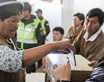 Bolivia: Mesa reconoció el triunfo de Arce en primera vuelta