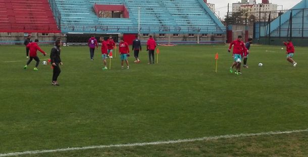 El equipo de Sarandí arrancará muy complicado con el descenso