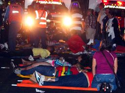 choco un micro que iba a un acto por chavez: al menos 11 muertos choco un micro que iba a un acto por chavez: al menos 11 muertos