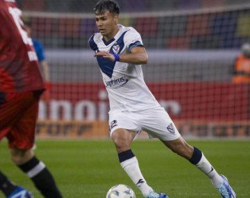 Vélez le ganó 2-0 de visitante a Central Córdoba y se arrimó a la punta