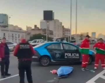 Video: un delincuente murió atropellado en la Autopista 9 de Julio Sur