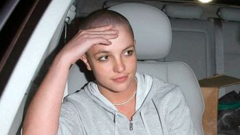 A mediados de febrero de 2007, Britney se rapó A mediados de febrero de 2007, Britney se rapó