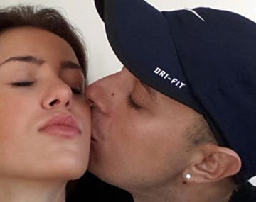 El Dipy y Mariana Diarco parodiaron el beso de la China y Vicuña en Instagram