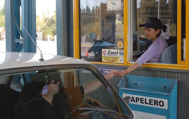 Analizan instalar más peajes en rutas de la Provincia