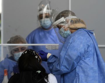 Analizan la aparición de una mutación del coronavirus en el país