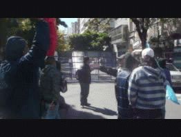 Una manifestación en La Plata terminó en una batalla campal