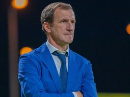 arruabarrena ya arma su nuevo boca: quienes integraran el cuerpo tecnico del vasco arruabarrena ya arma su nuevo boca: quienes integraran el cuerpo tecnico del vasco