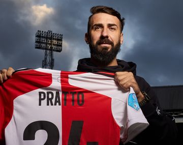 Happy New Bear: Lucas Pratto ya fue presentado en Feyenoord